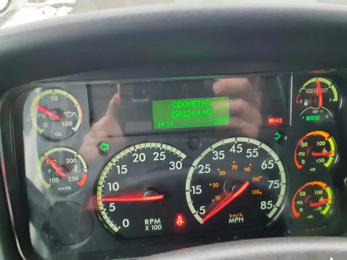 2020 Freightliner M2 106 in Springfield, MA — photo 11