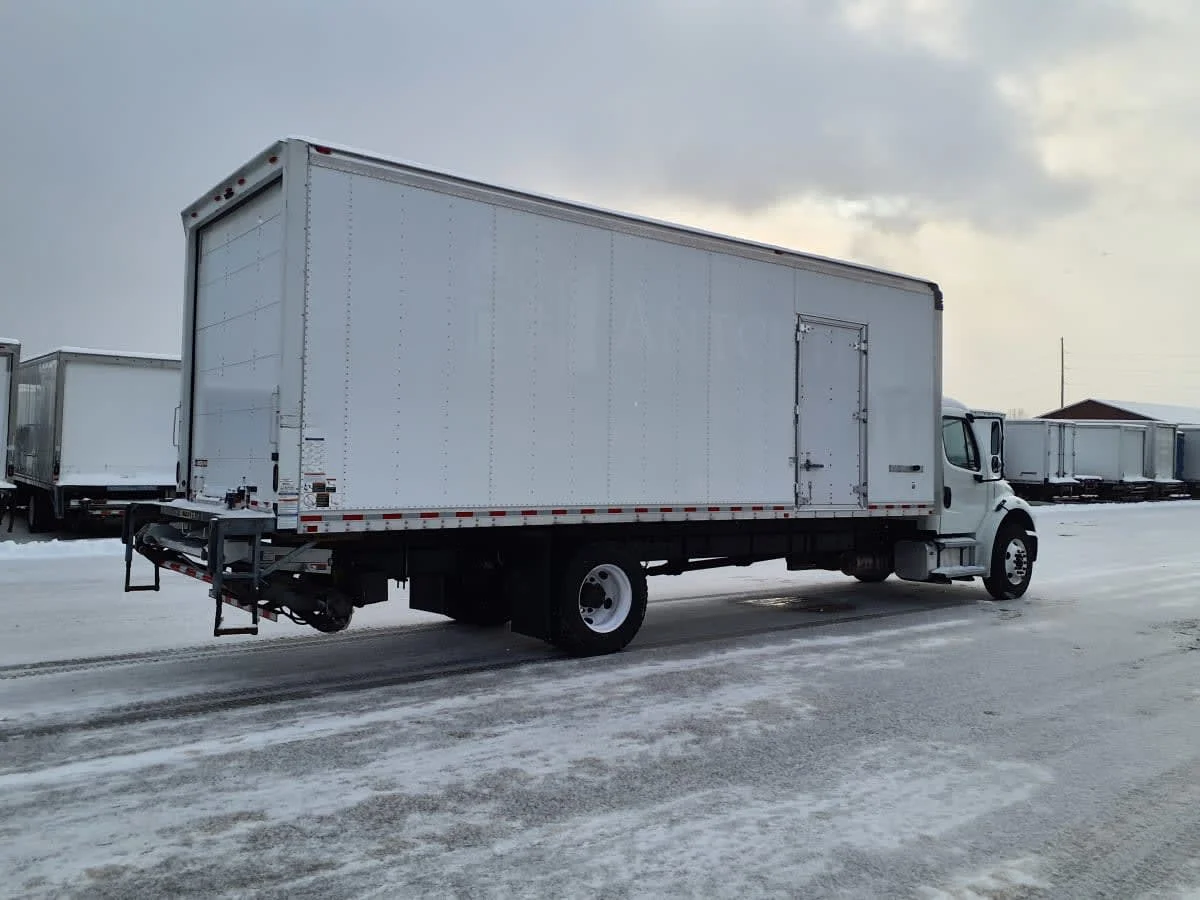2019 Freightliner M2 106 - image 4