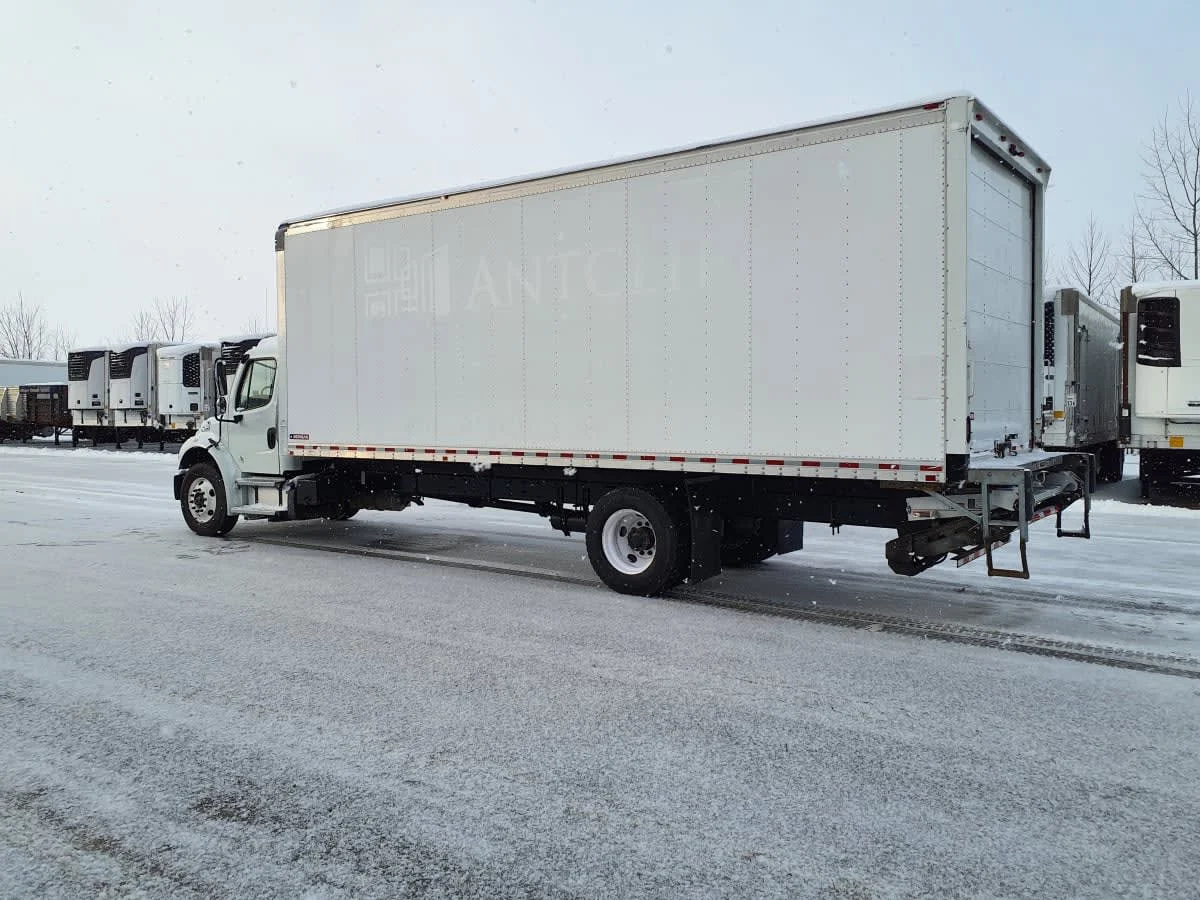 2019 Freightliner M2 106 - image 6