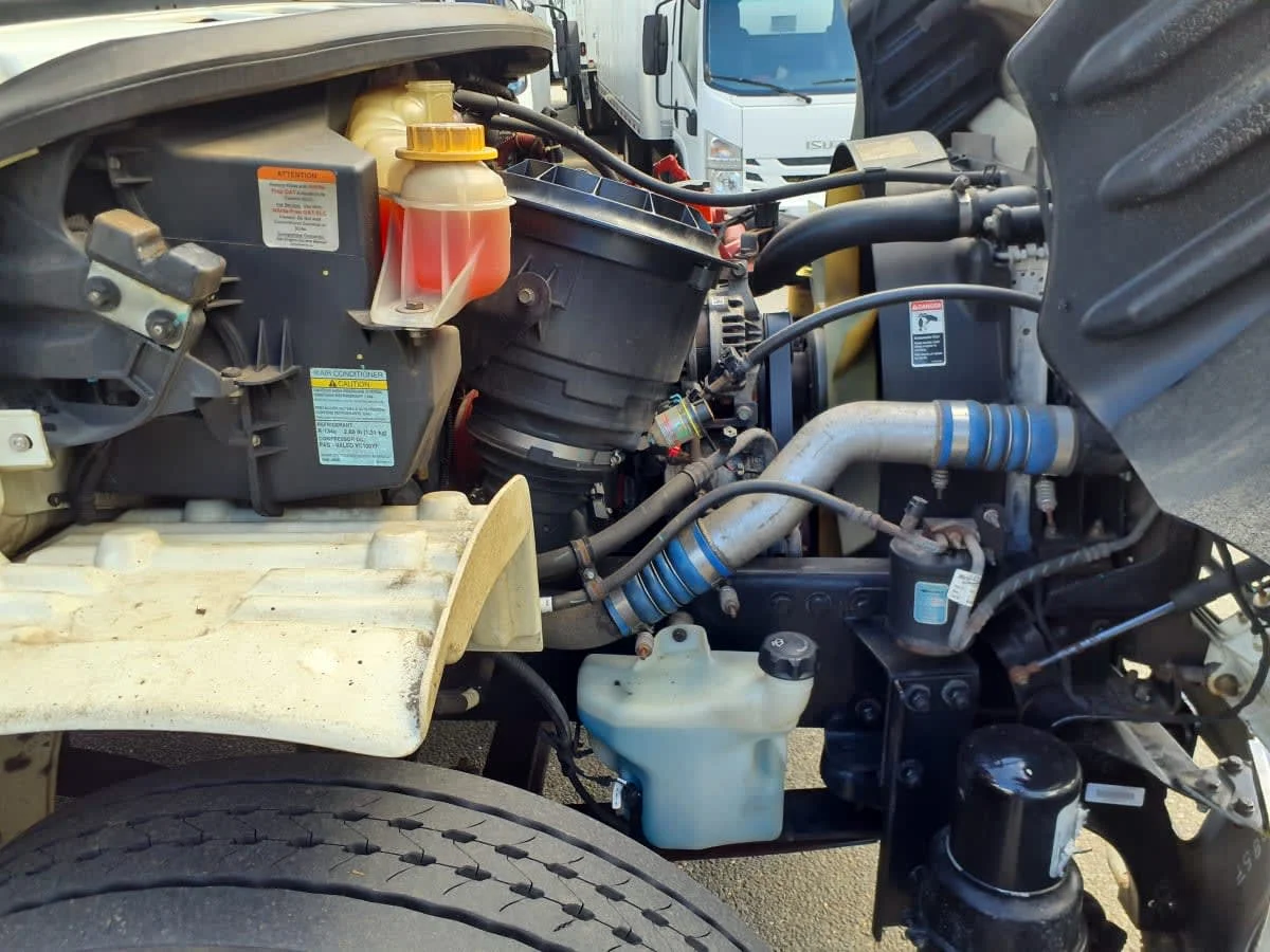 2020 Freightliner M2 106 - image 14