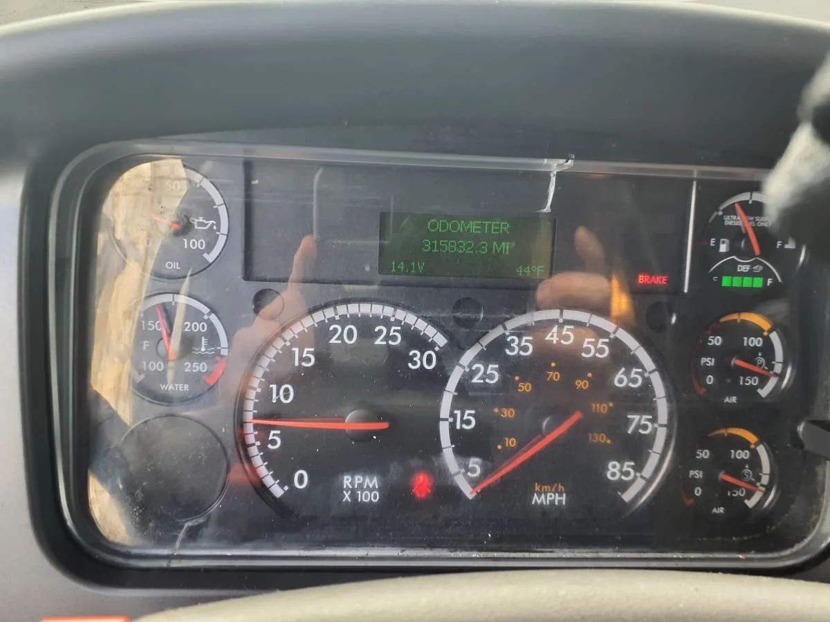 2020 Freightliner M2 106 - image 11