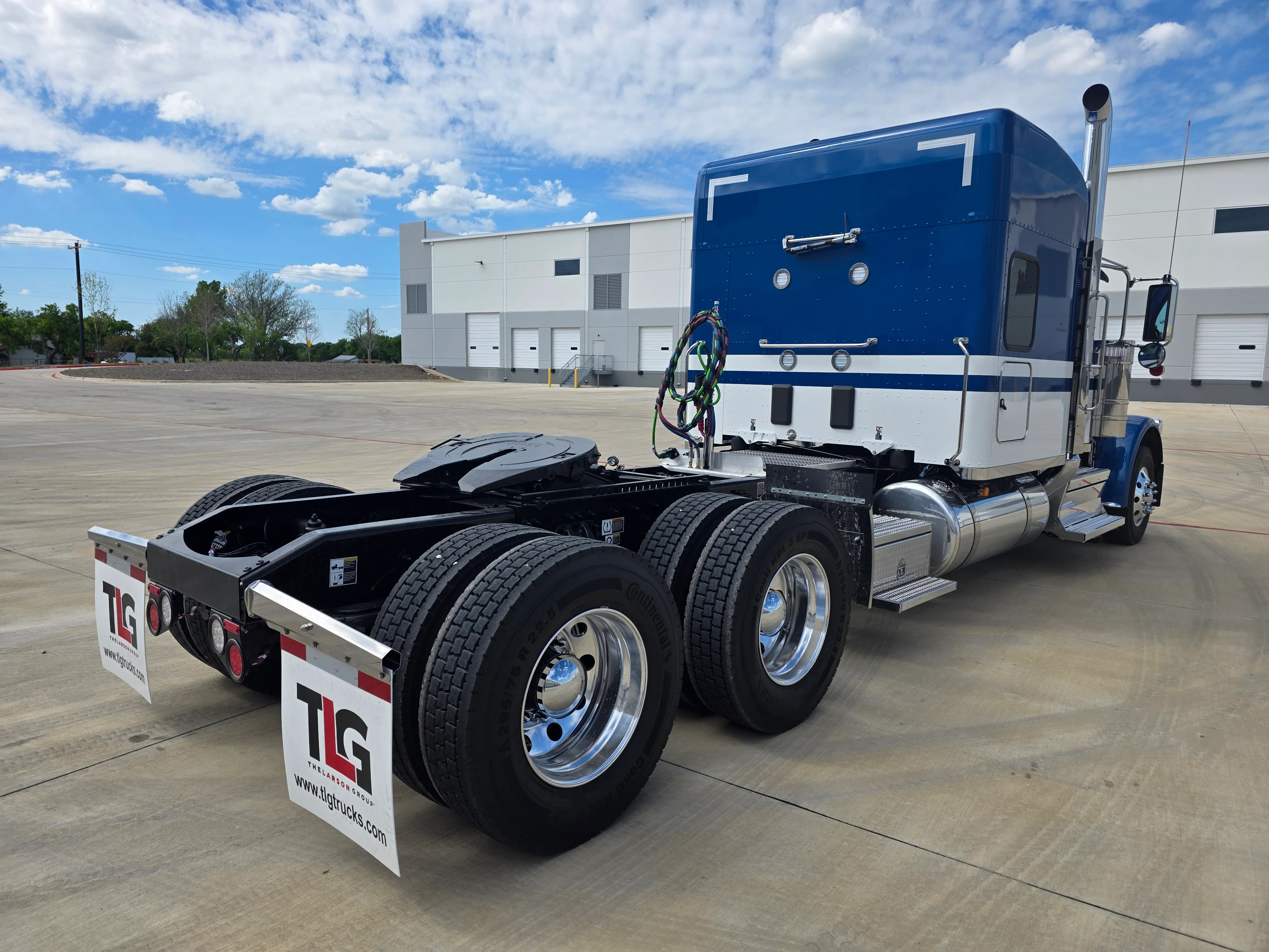 2027 Peterbilt 589 in Lowell, AR — photo 5