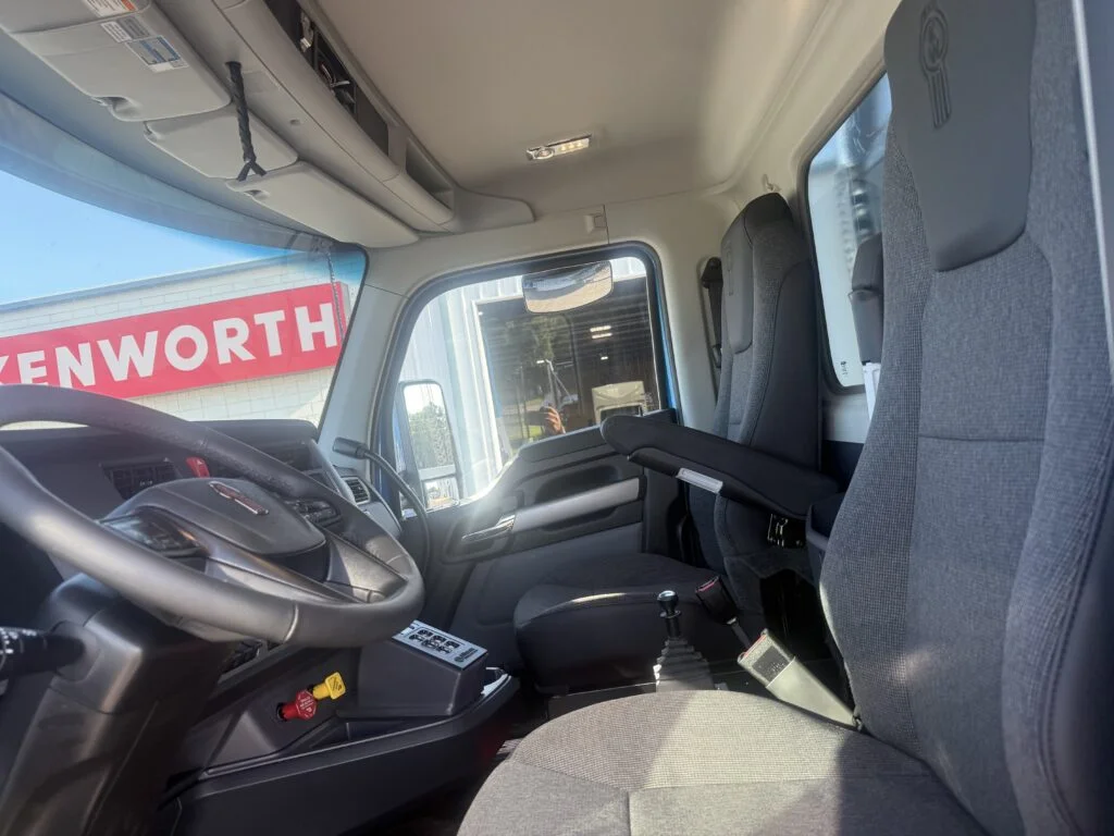 2027 Kenworth in Gulfport, MS — photo 9