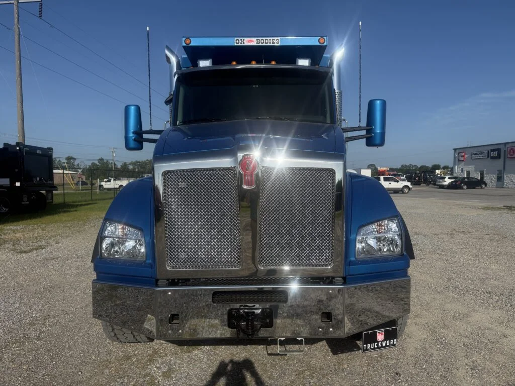 2027 Kenworth in Gulfport, MS — photo 4