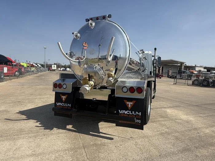 2026 Hino L6 - image 13