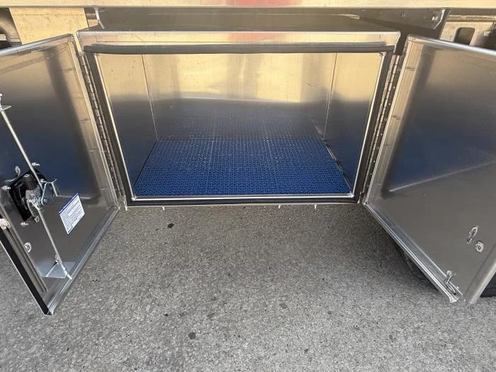 2026 Hino L6 - image 14