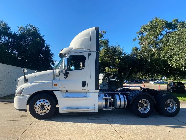 2018 Freightliner in Ocala, FL — photo 4