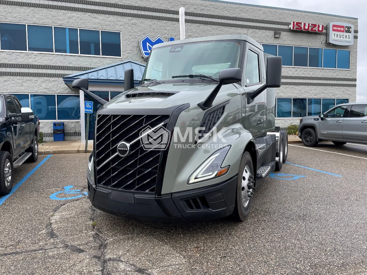 2025 Volvo VNL 300 in Byron Center, MI
