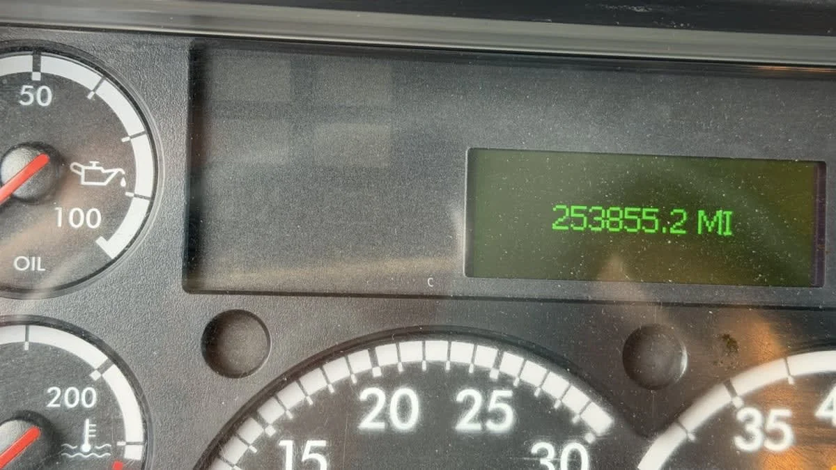 2023 Freightliner M2 106 in Phoenix, AZ — photo 18