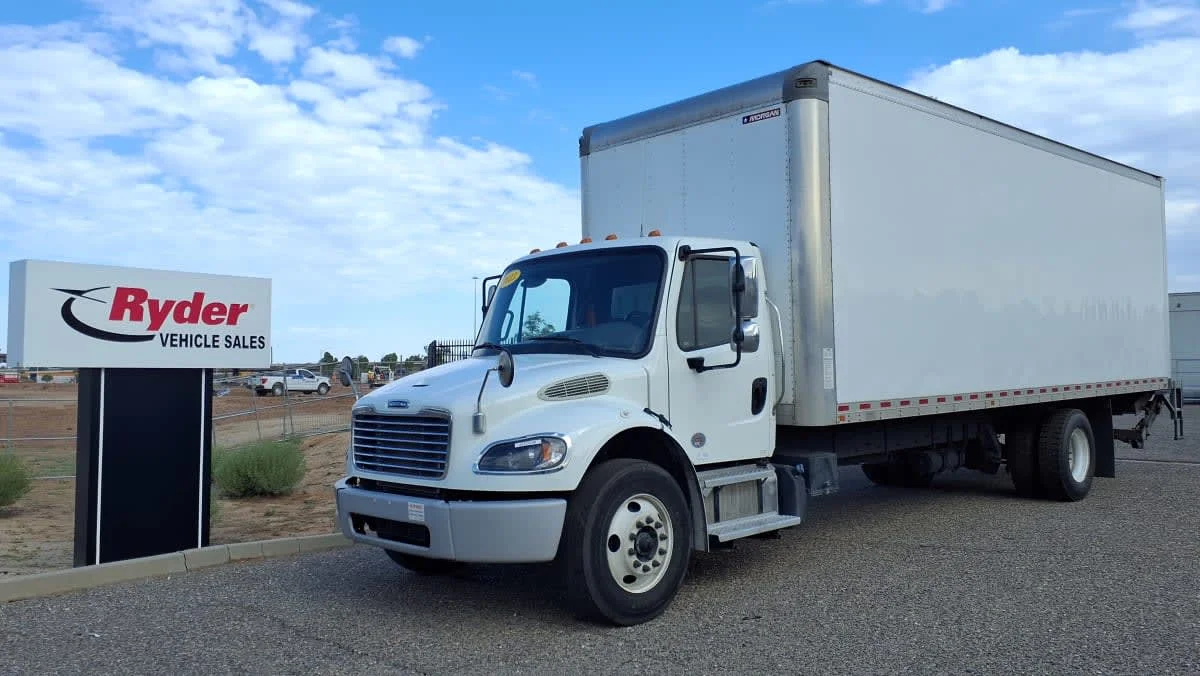 2023 Freightliner M2 106