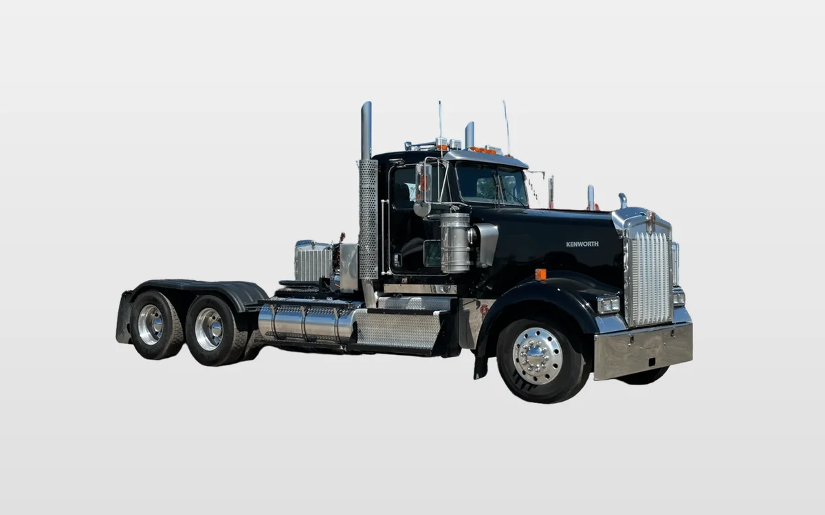 2011 Kenworth W900 - image 1