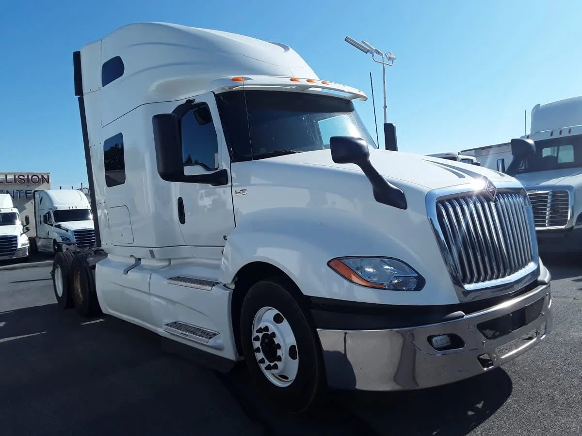 2020 International LT in Allentown, PA — photo 3