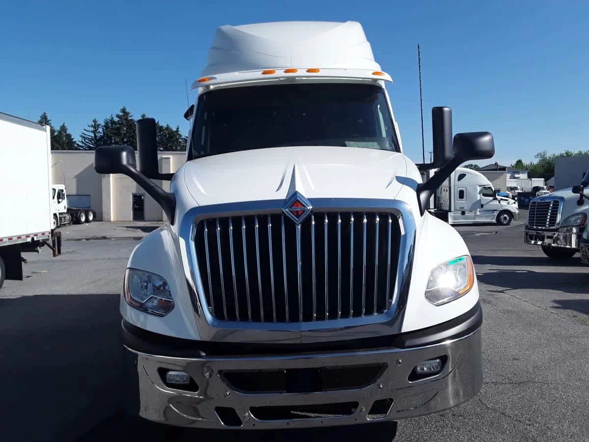 2020 International LT in Allentown, PA — photo 2