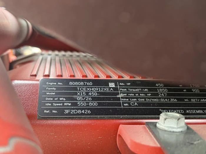 2027 International LT — photo 11