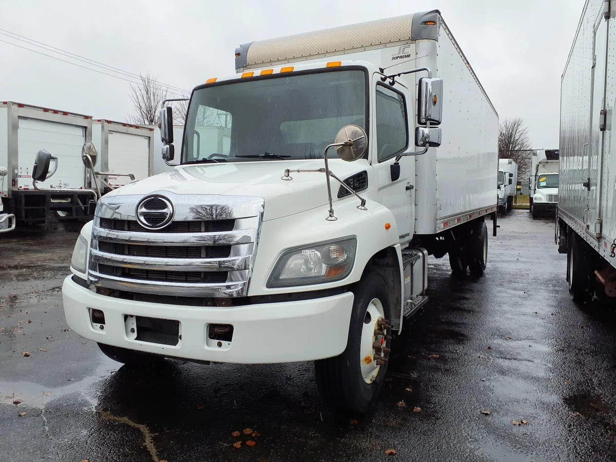 2016 Hino 338 in Bolingbrook, IL