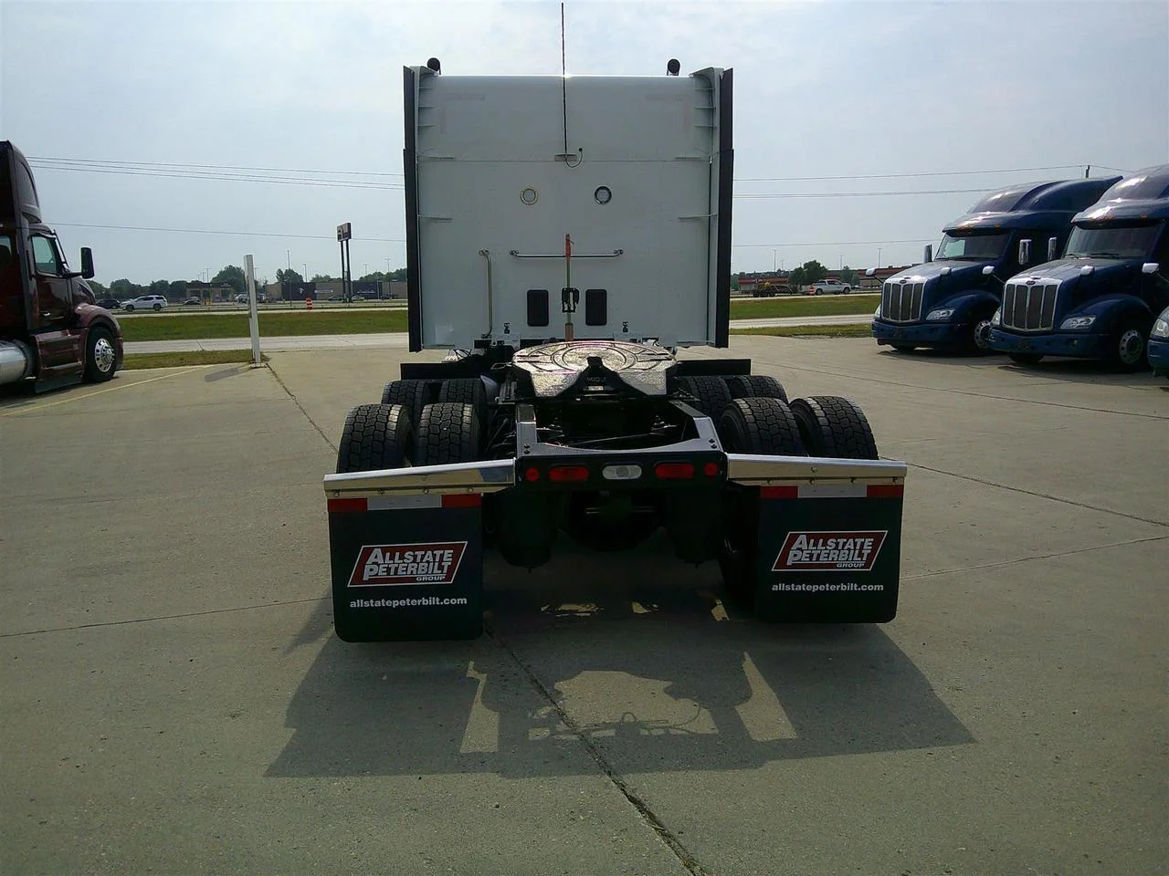 2027 Peterbilt 579 in Fargo, ND — photo 6