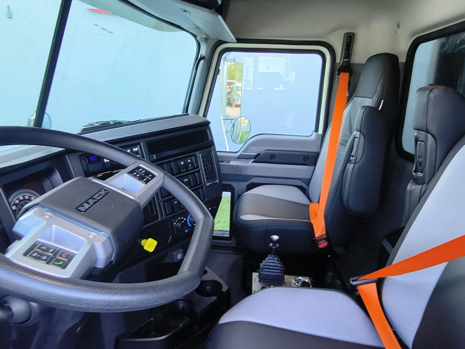 2026 Mack Granite - image 9