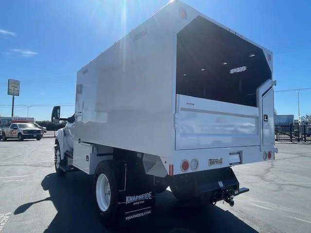 2025 Ford F-650 — photo 9