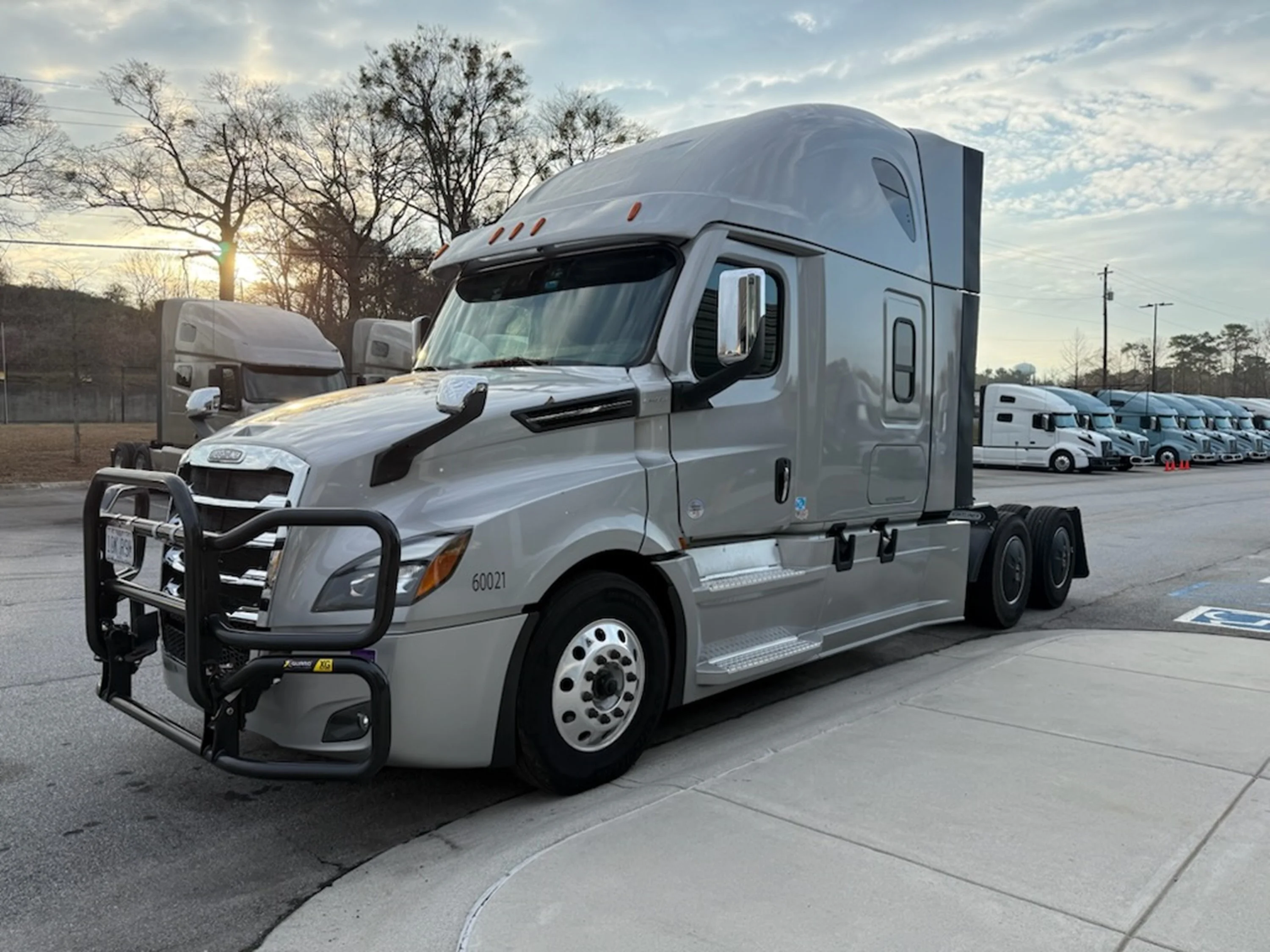 2024 Freightliner Cascadia - image 7