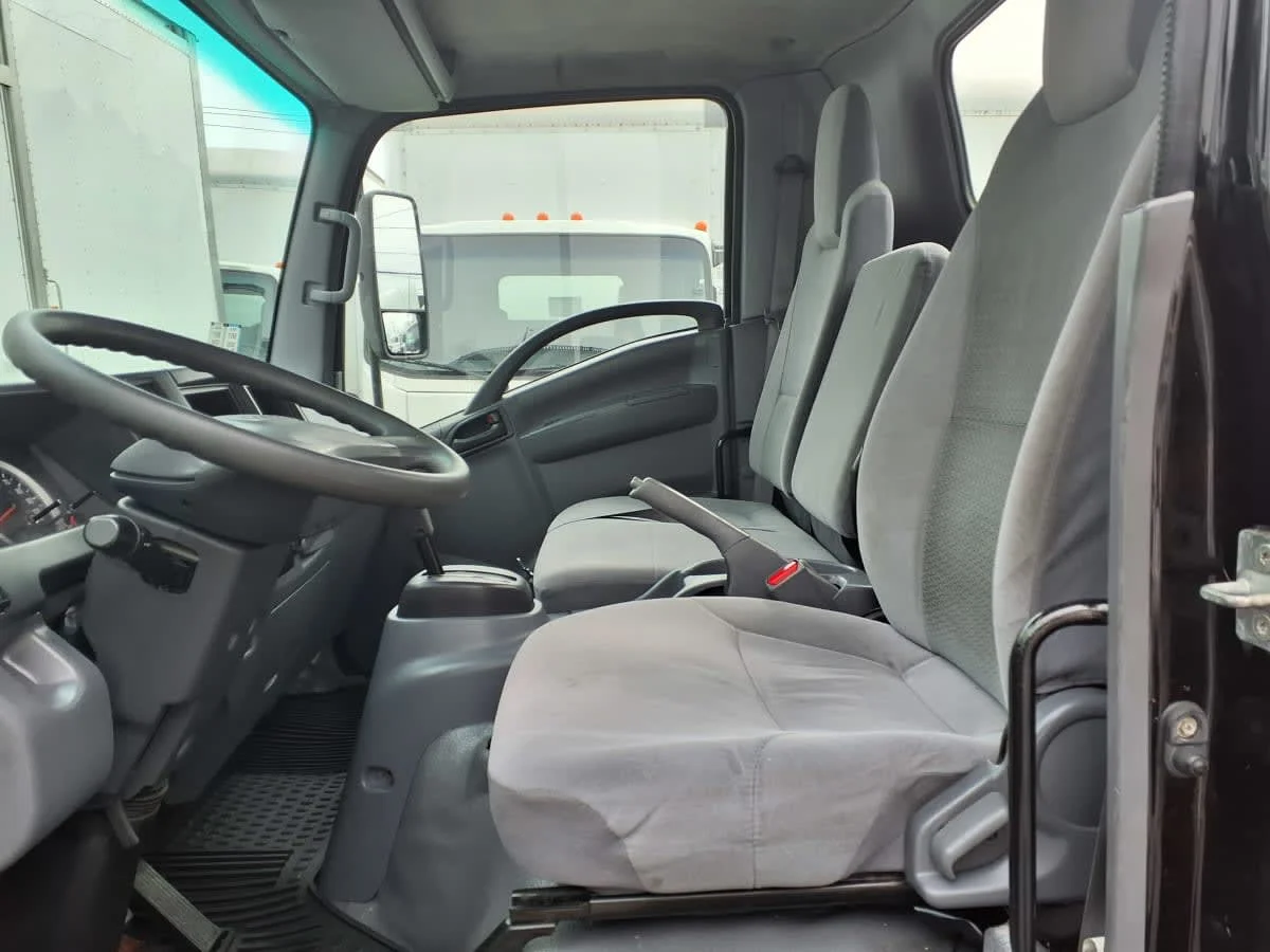 2020 Isuzu NRR - image 7