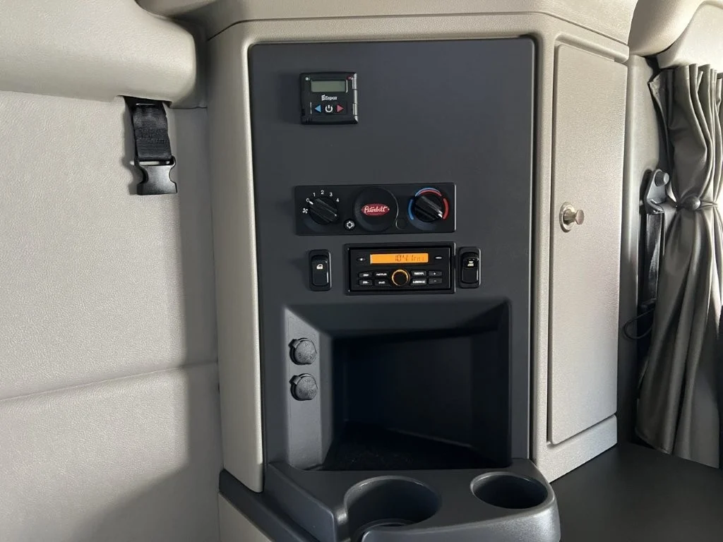 2022 Peterbilt 579 - image 10