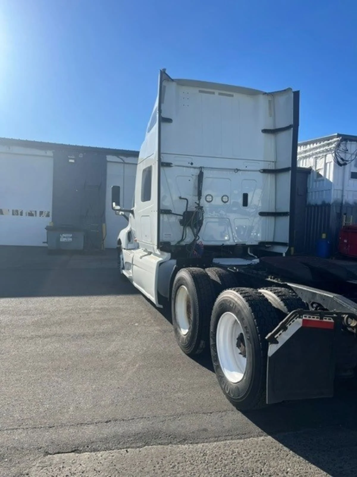 2019 International LT in Newark, NJ — photo 4