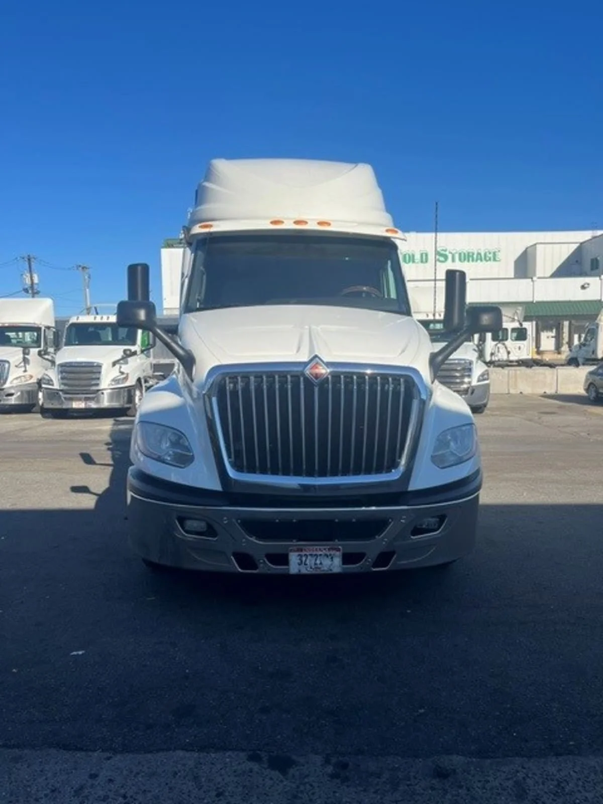 2019 International LT in Newark, NJ — photo 2