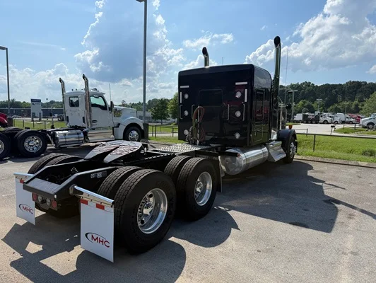 2027 Kenworth W900 in Chattanooga, TN — photo 5