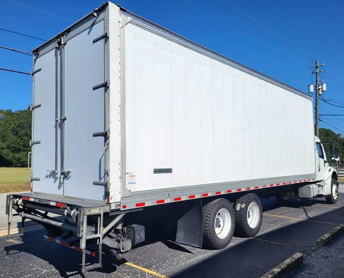 2019 Freightliner M2 106 - image 6