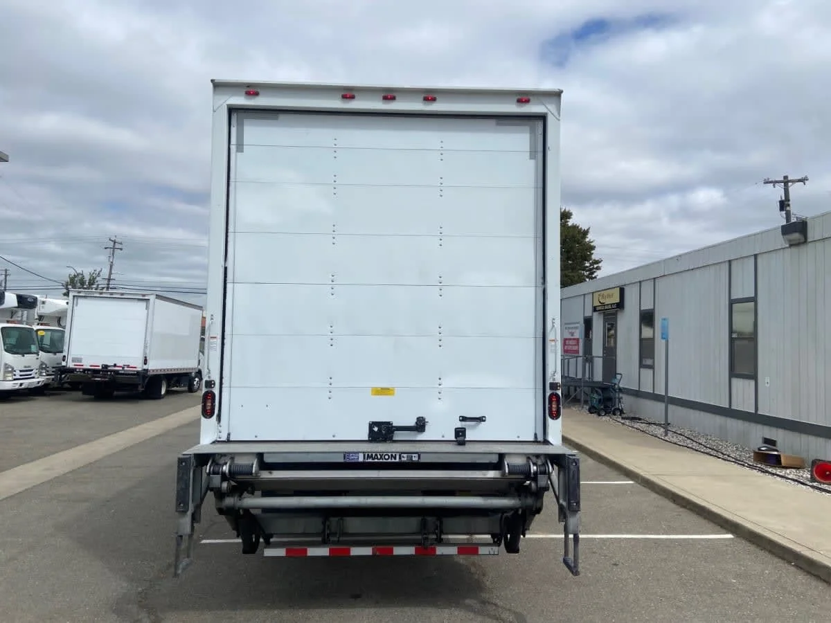 2020 Freightliner M2 106 in West Sacramento, CA — photo 5