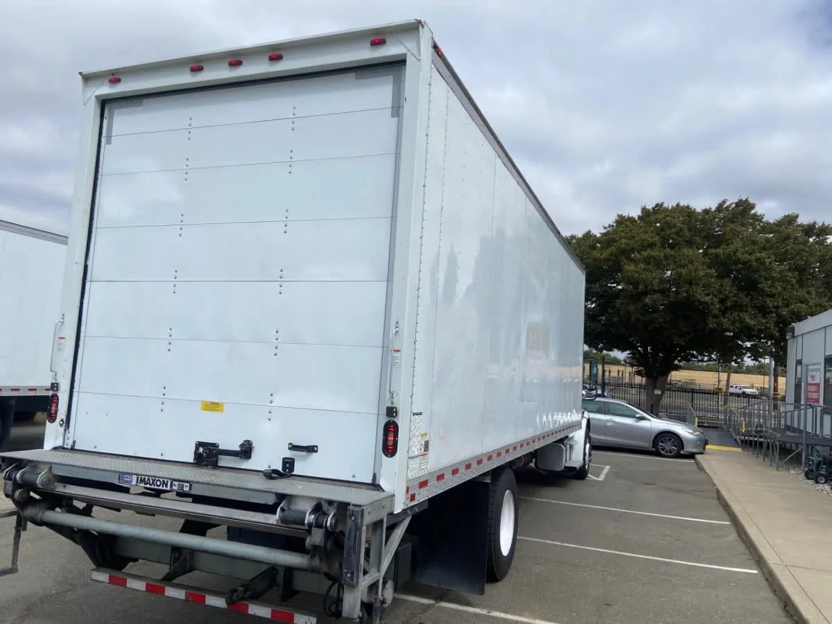 2020 Freightliner M2 106 in West Sacramento, CA — photo 4