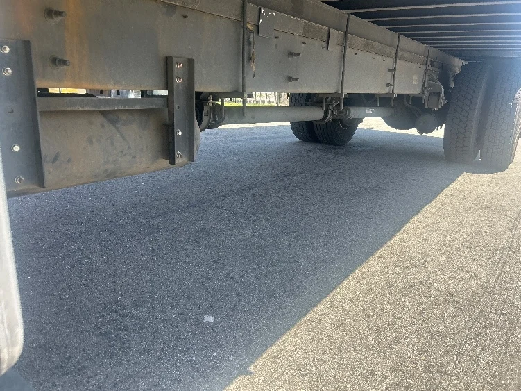 2019 Hino 268 in Fontana, CA — photo 5