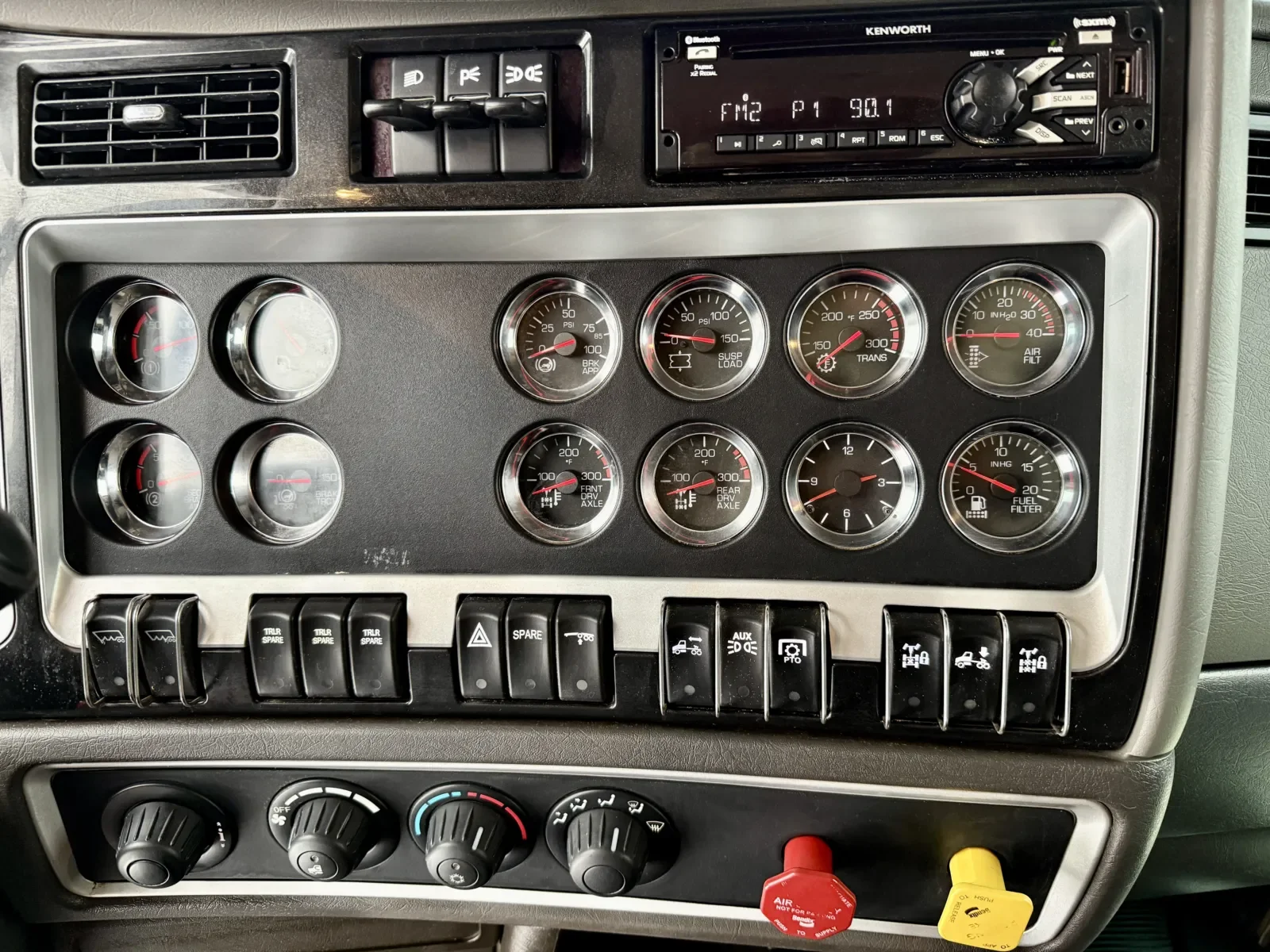 2016 Kenworth W900 - image 18