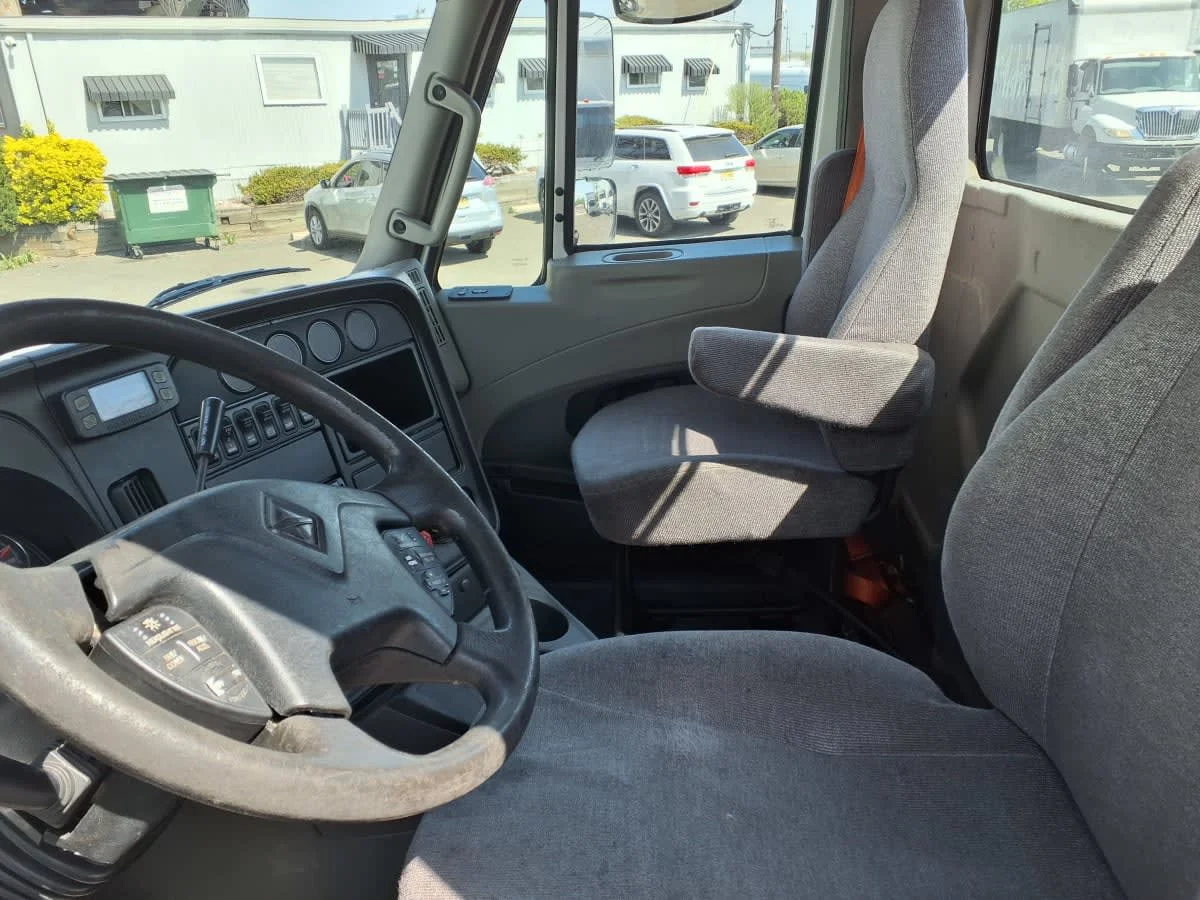 2018 International ProStar - image 3