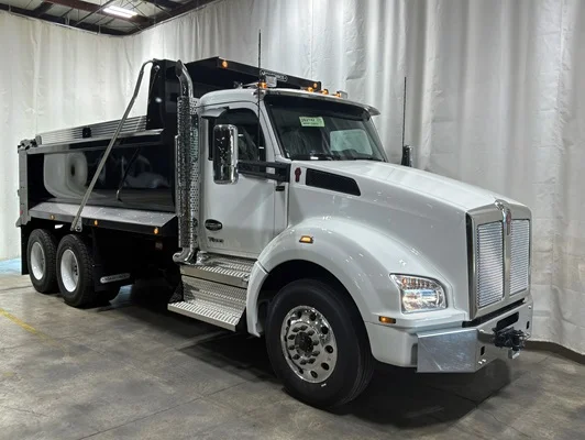 2027 Kenworth T880
