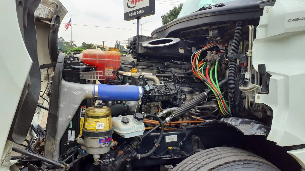 2023 Freightliner Cascadia in Bolingbrook, IL — photo 11