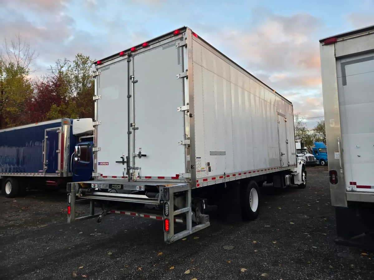 2020 Freightliner M2 106 in Bensalem, PA — photo 4
