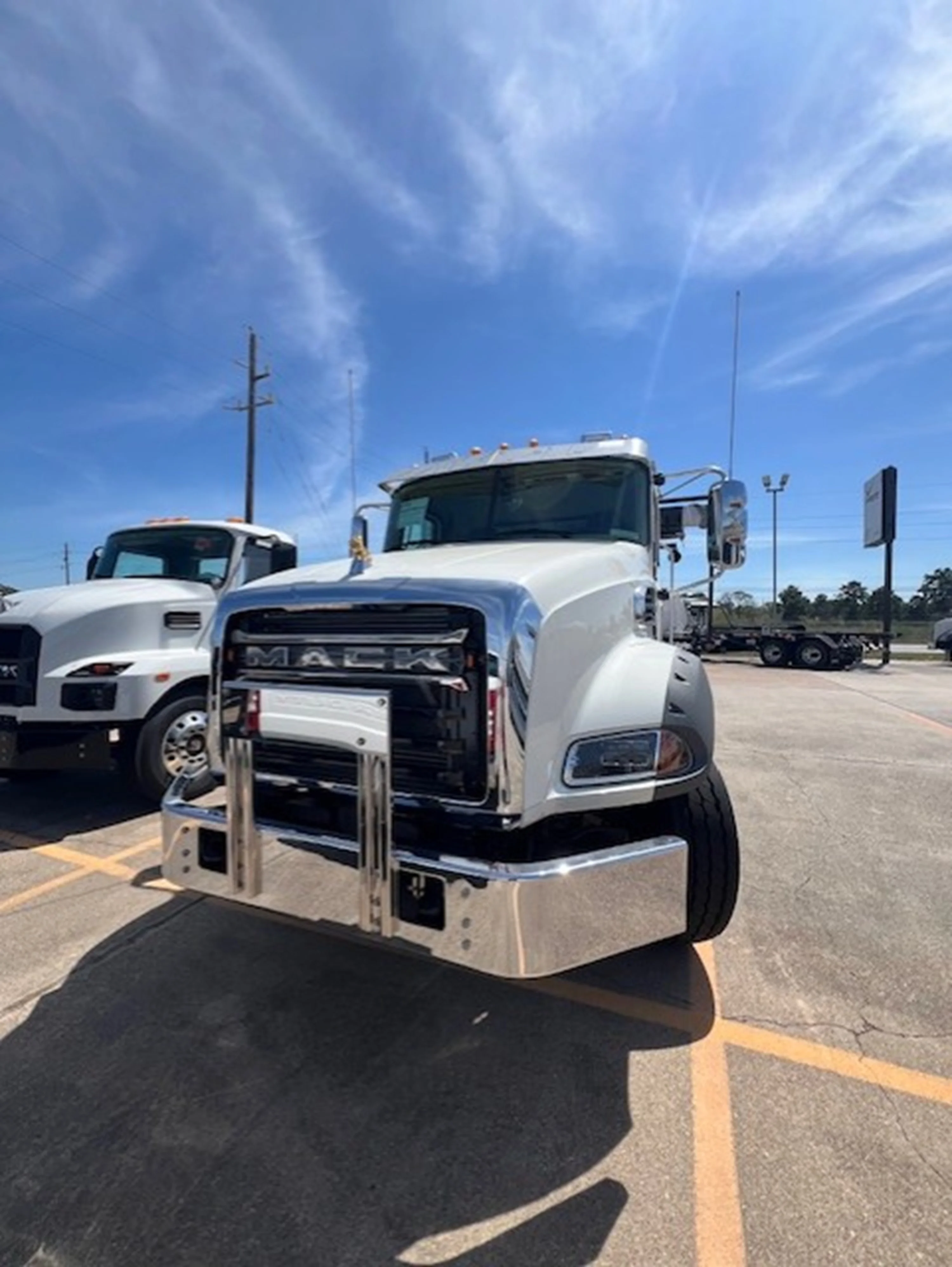 2026 Mack in HOUSTON, TX — photo 2