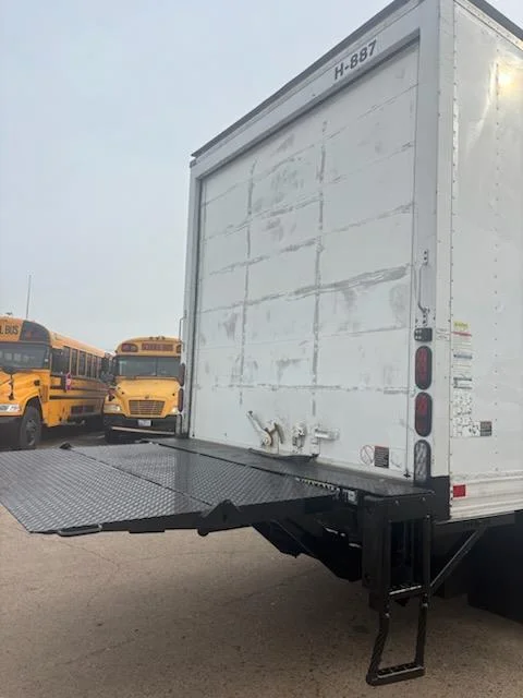 2022 Isuzu NPR - image 11