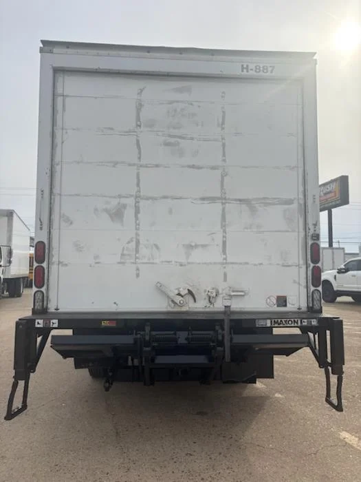 2022 Isuzu NPR - image 9