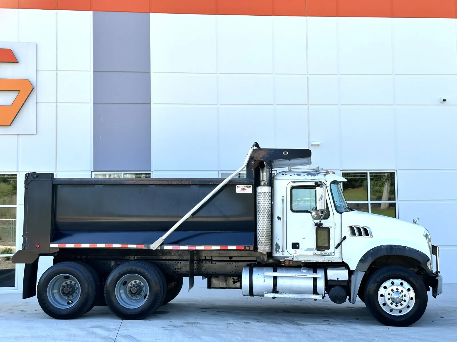 2007 Mack in Greer, SC — photo 4