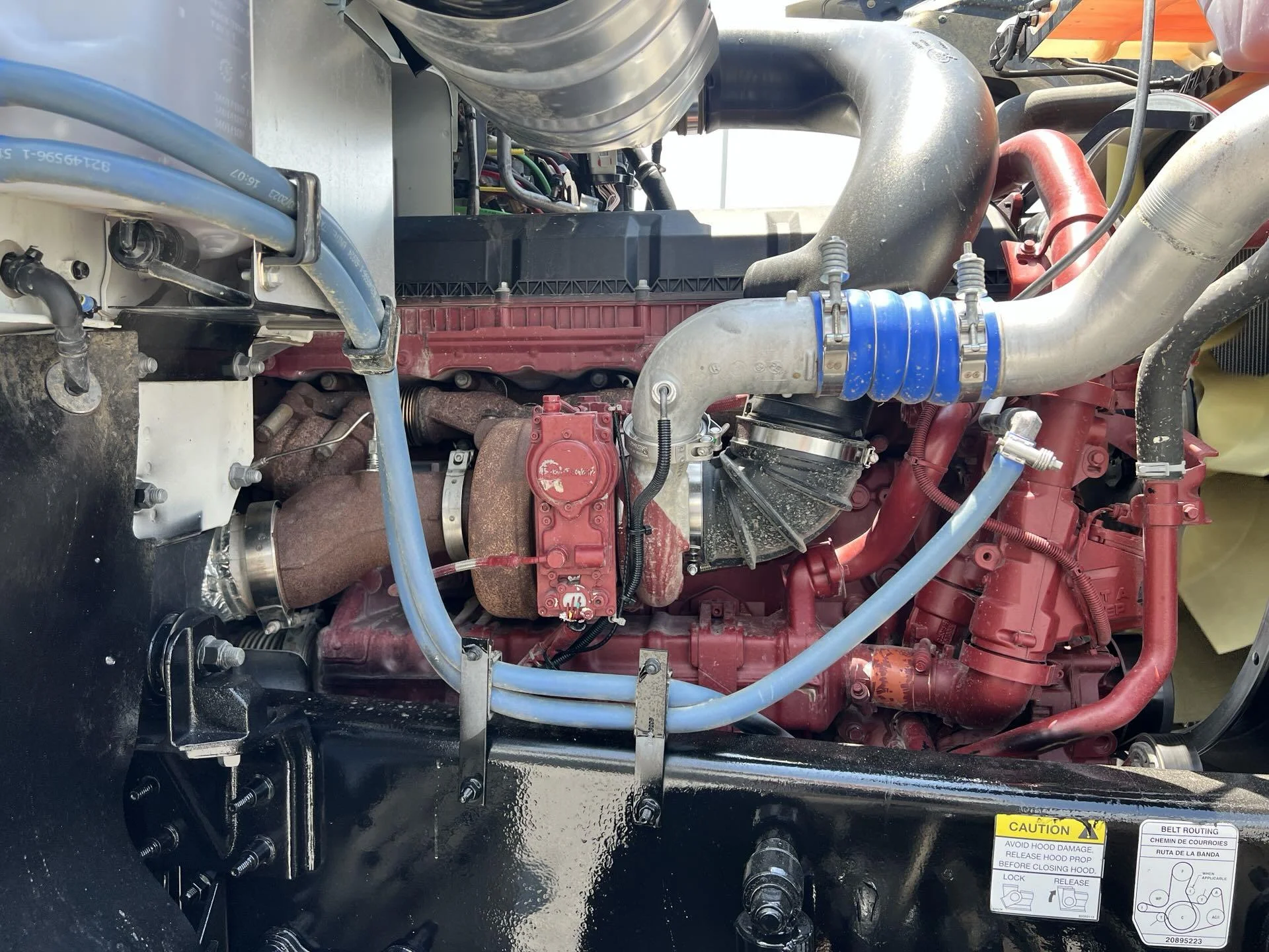 2025 Mack Pinnacle - image 12