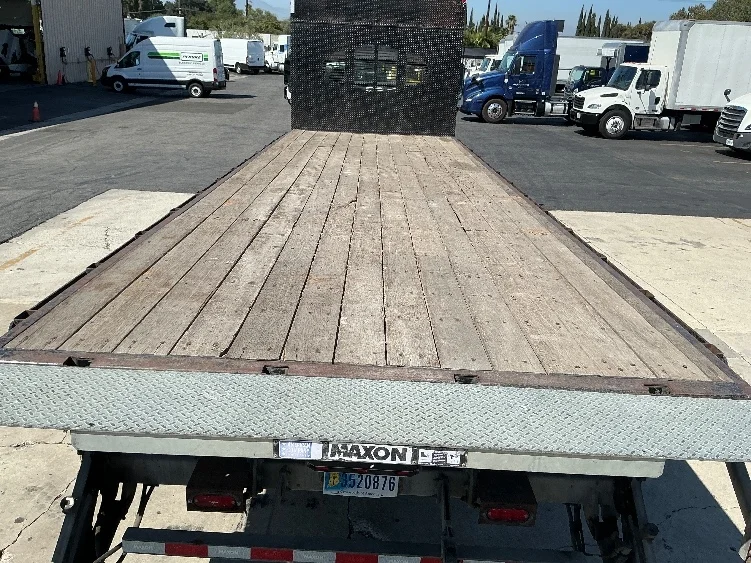 2019 Freightliner M2 106 in Ontario, CA — photo 10