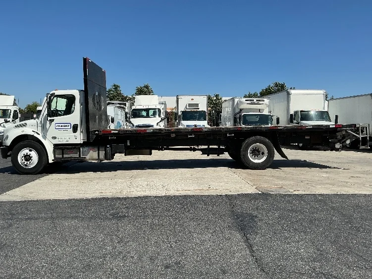 2019 Freightliner M2 106 in Ontario, CA — photo 4