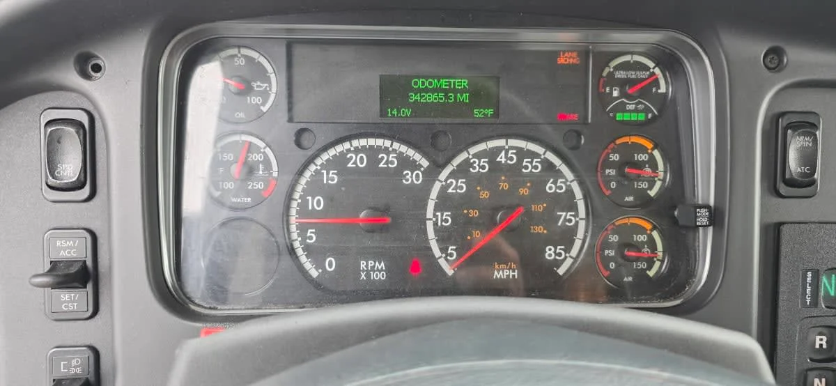 2021 Freightliner M2 106 - image 10