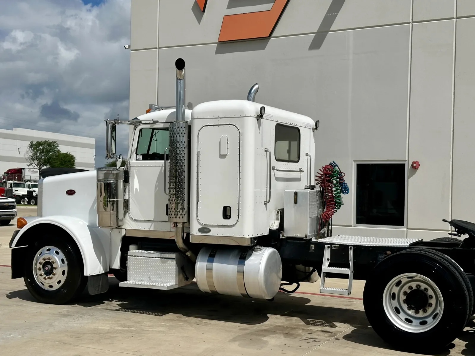 2006 Peterbilt in Hutchins, TX — photo 8