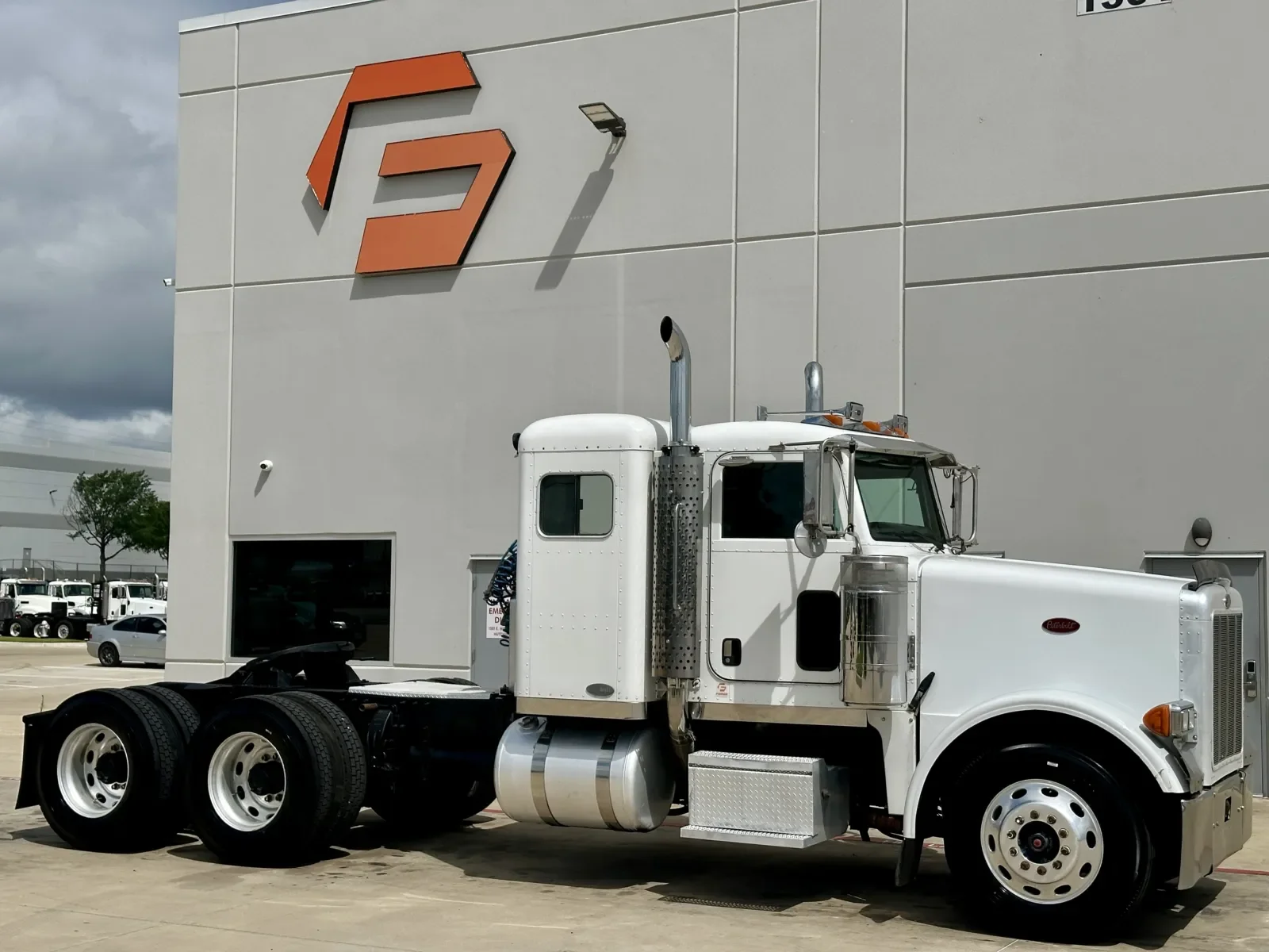 2006 Peterbilt in Hutchins, TX