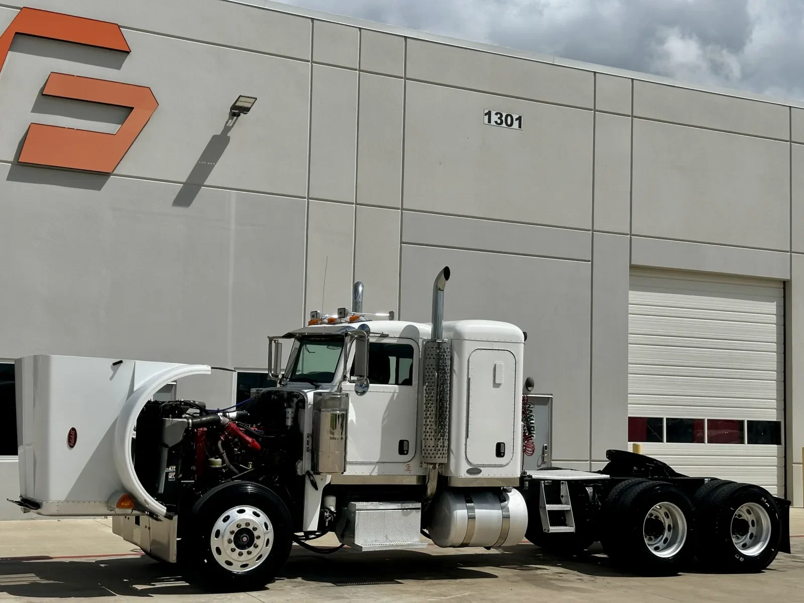2006 Peterbilt in Hutchins, TX — photo 10