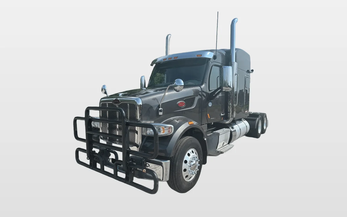 2022 PETERBILT 567 - image 1