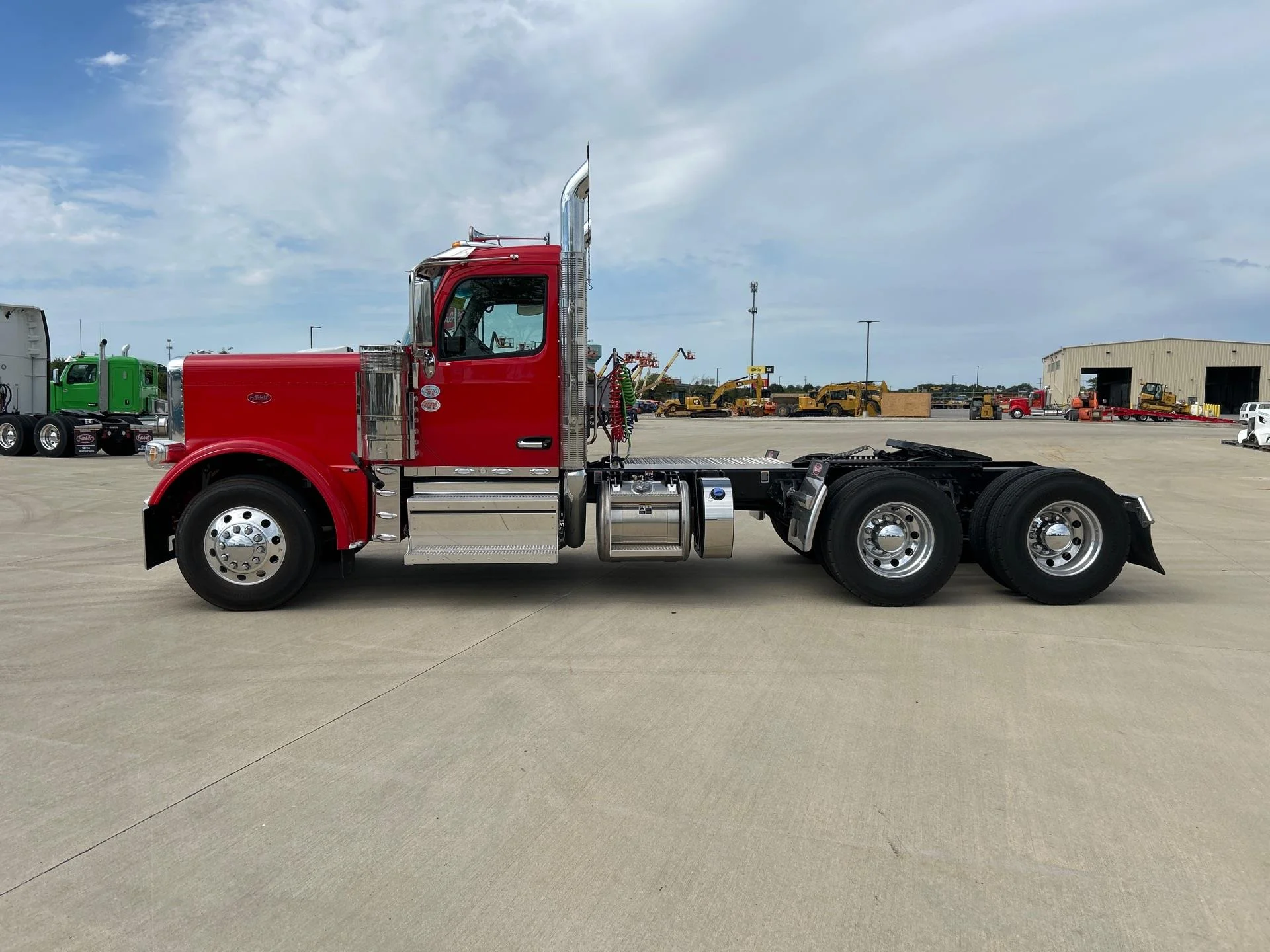 2026 Peterbilt 589 in Perrysburg, OH — photo 2